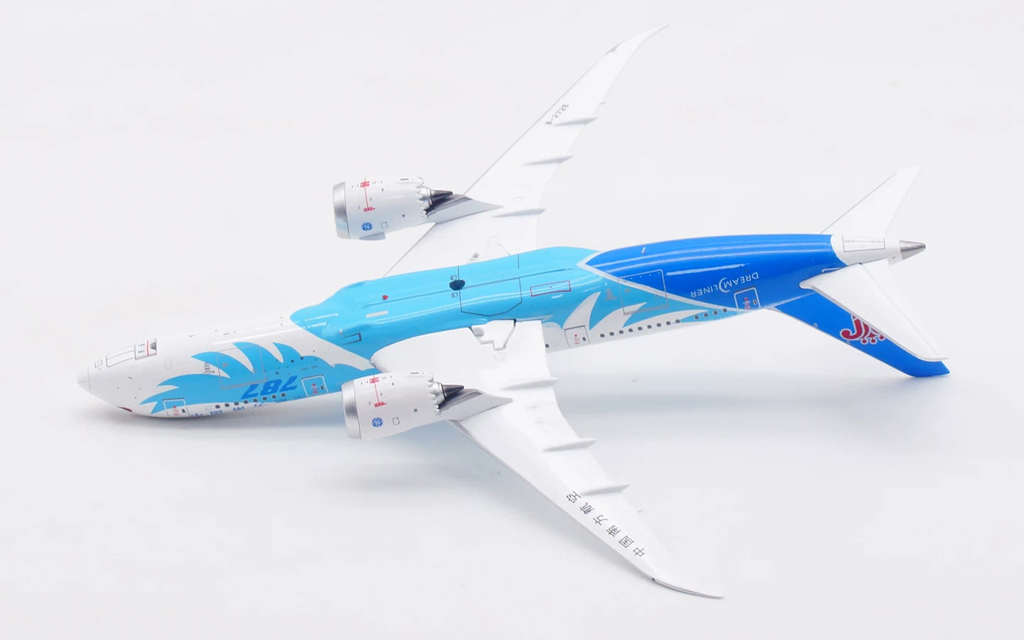 1:400 Aviation400 China Southern Airlines B787-8 B-2725 B-2788+Free Tractor