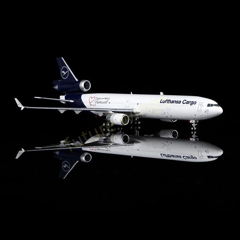 1:400 YY Wings Lufthansa Cargo MD-11 D-ALCC "Thank You&Farewell" Aircraft Model+Free Tractor