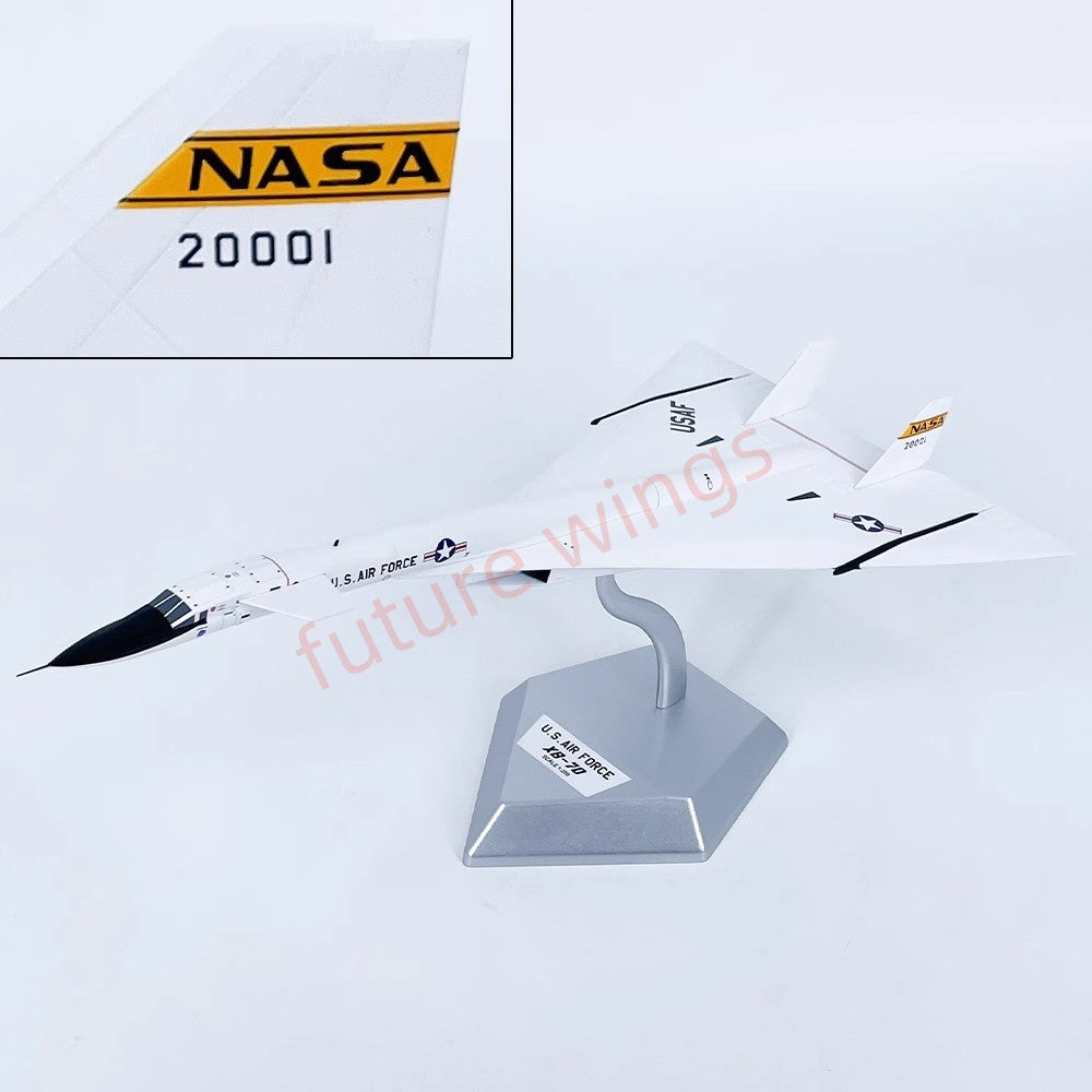 1:200 SQ Wings North American XB-70 Valkyrie NASA 20001 Aircraft Model