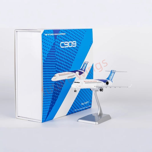 1:200 NG Models NG20127 COMAC Express C909(ARJ21-700) B-657Y Aircraft Model