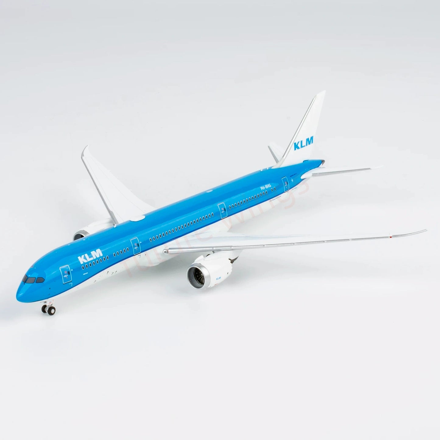 1:400 NG Models NG55151 KLM B787-9 PH-BHG Aircraft Model+Free Tractor