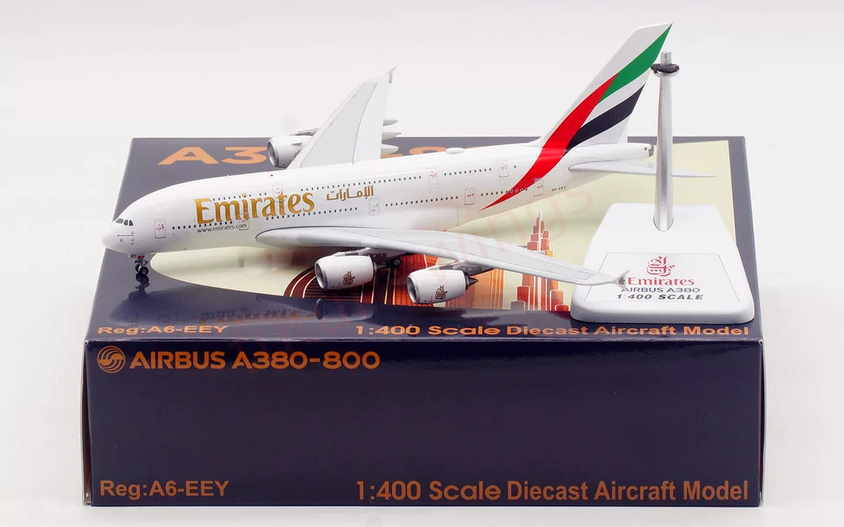 1:400 Aviation400 Emirates A380 A6-EEY Aircraft Model Free Tractor+Stand