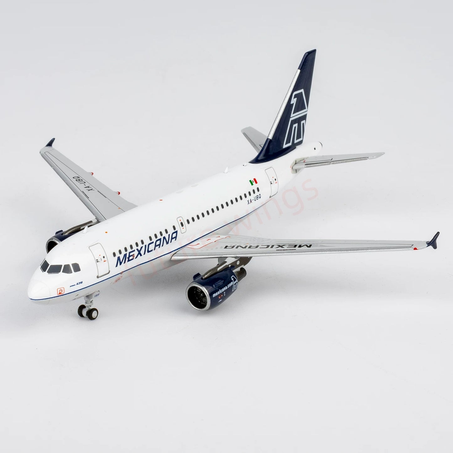 1:400 NG Models NG48029 Mexicana A318 XA-UBQ Aircraft Model+Free Tractor