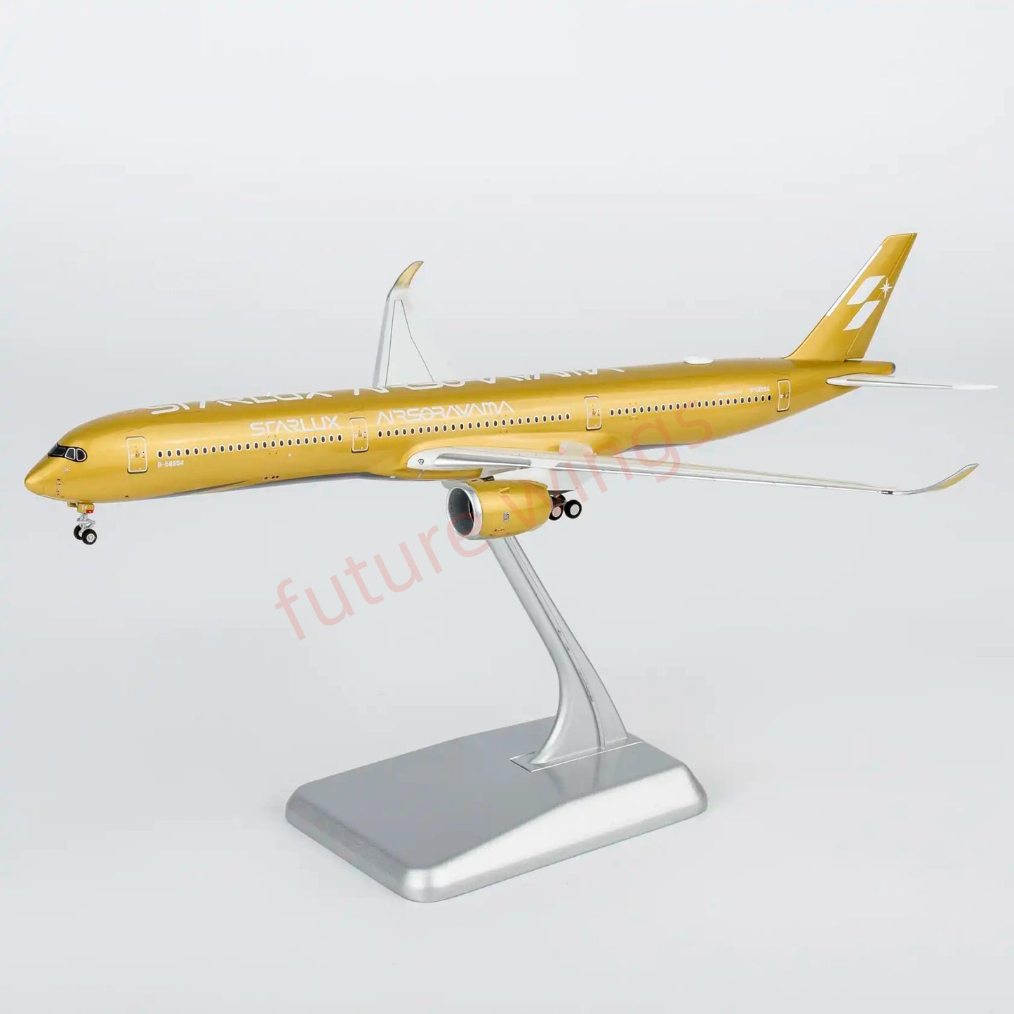1:400 NG Models NG57047 Starlux Airlines A350-1000 B-58554 "Luxury Package"+Free Tractor