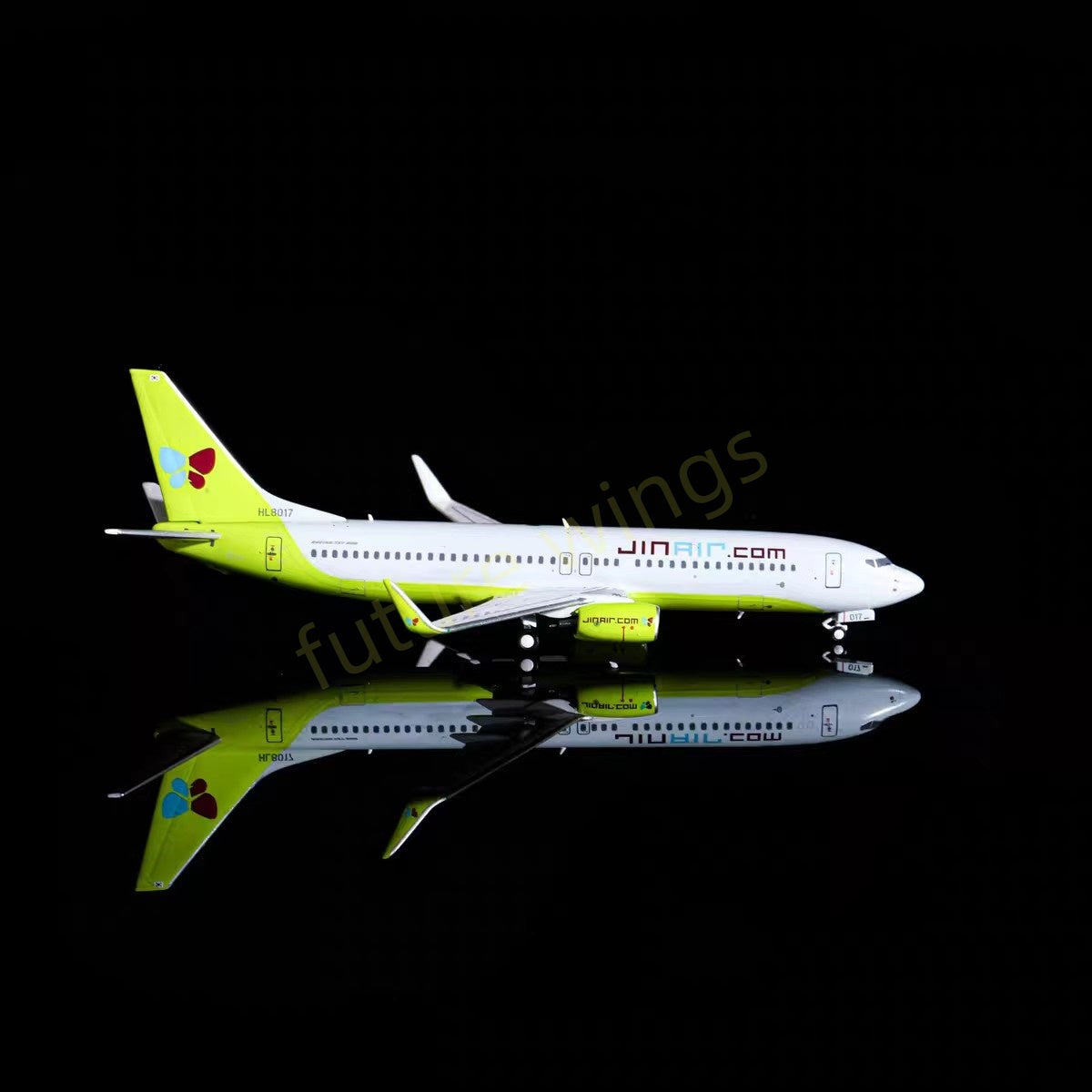 1:400 AeroPolaris Jin Air B737-800 HL8017 Aircraft Model+Free Tractor