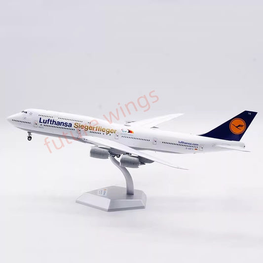 1:200 SQ Wings Lufthansa Airlines B747-8 D-ABYK Diecast Aircraft Model