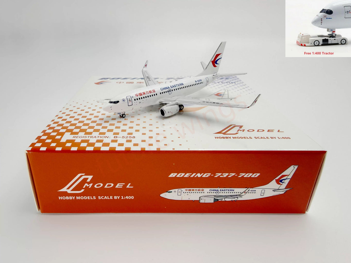 1:400 C Model China Eastern Airlines B737-700 B-5258 Aircraft Model+Free Tractor