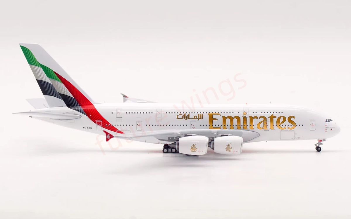 1:400 Aviation400 Emirates A380 A6-EOH Aircraft Model Free Tractor+Stand