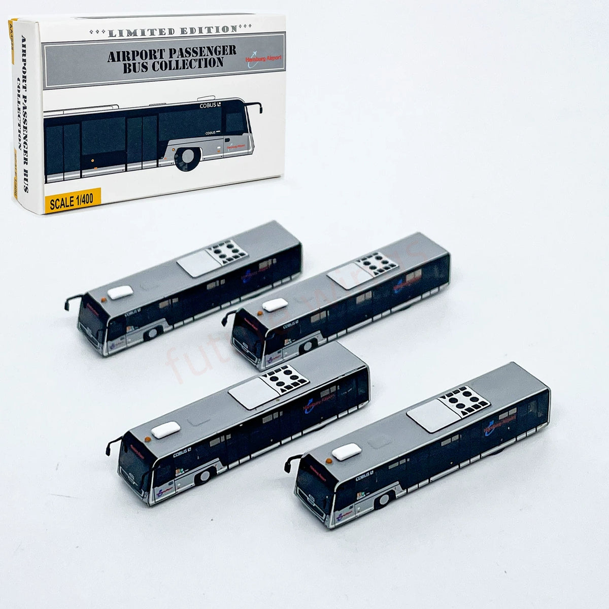 1:400 Fantasy Wings GSE Airport Passenger Cobus3000 Hamburg Airport 4in1 Set