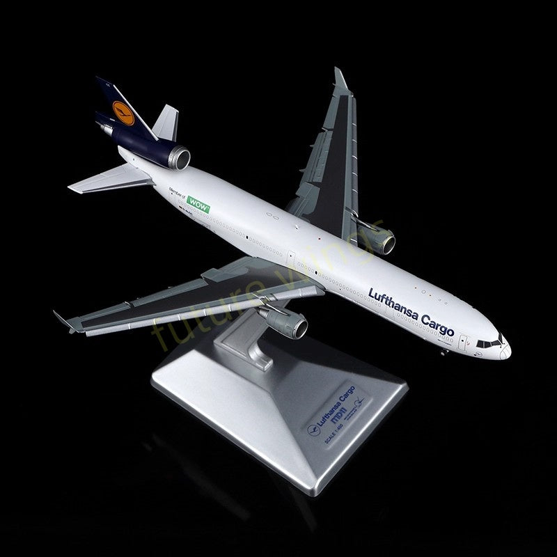 1:400 YY Wings Lufthansa Cargo MD-11 D-ALCC "Member of WOW" Aircraft Model+Free Tractor