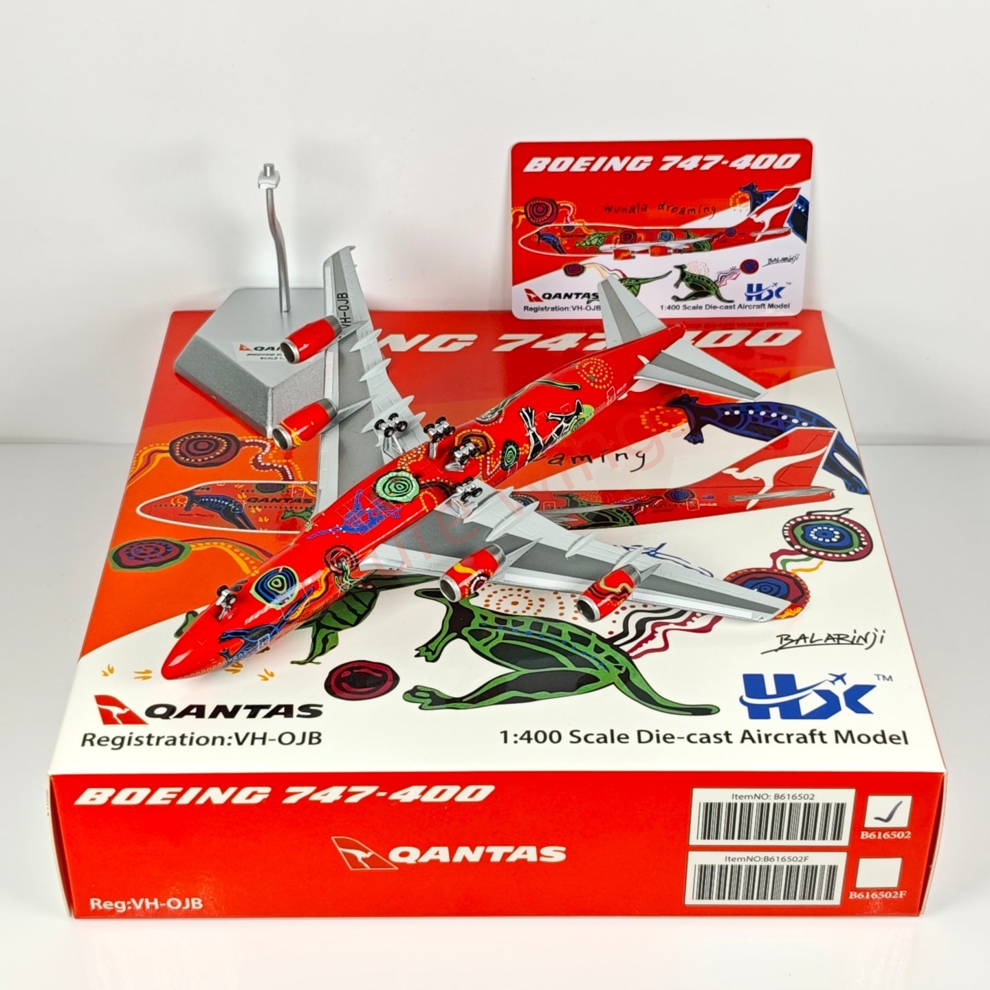 1:400 HX Models Qantas Airways B747-400 VH-OJB Aircraft Model Free Tractor +Stand