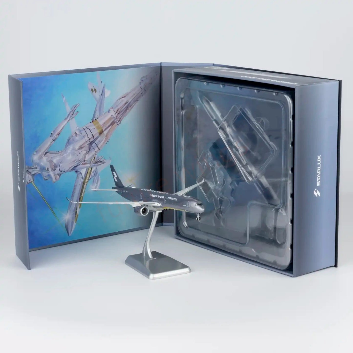 1:400 NG Models NG57045 Starlux Airlines A350-1000 B-58553 "Luxury Package"+ Free Tractor