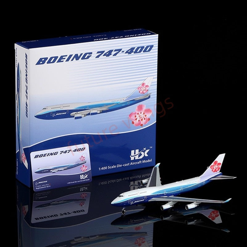 1:400 HX Models China Airlines B747-400 B-18210 Aircraft Model Free Tractor +Stand