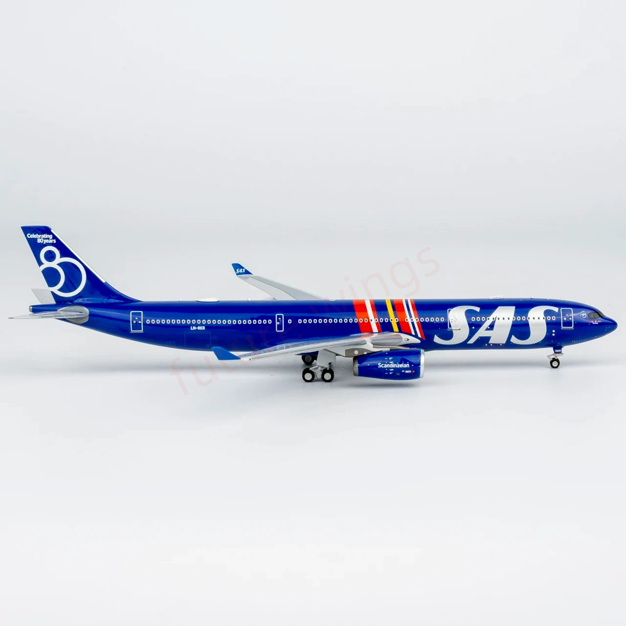 1:400 NG Models NG62088 SAS A330-300 LN-RKR Aircraft Model+FreeTractor