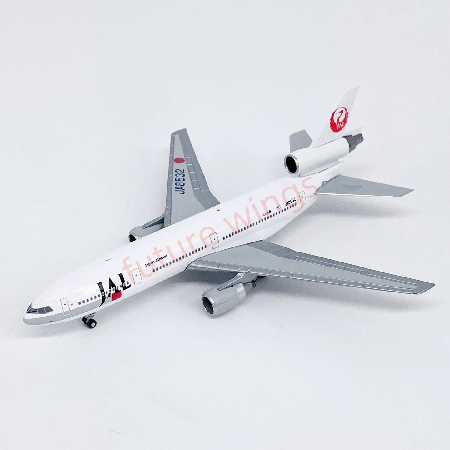1:400 Jet Model Japan Airlines DC-10 JA8530 JA8532 Aircraft Model+Free Tractor