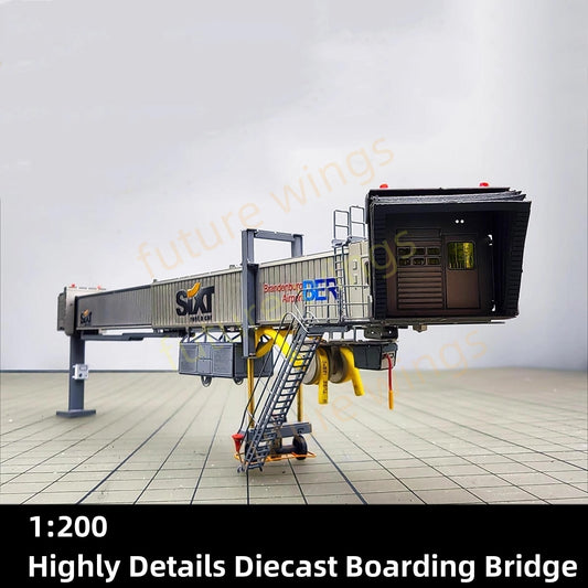 1:200 Hanger08 Highly Details Diecast Airport GSE Boarding Bridge