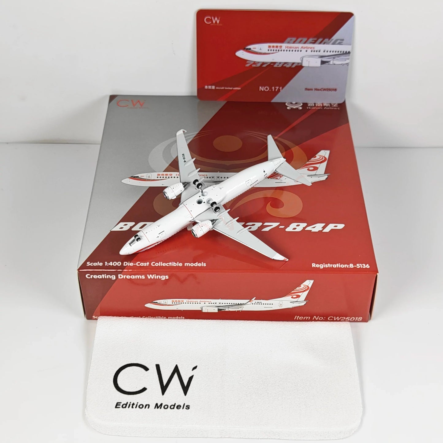 1:400 CW MODEL Hainan Airlines B737-800 B-5136 Aircraft Model+Free Tractor