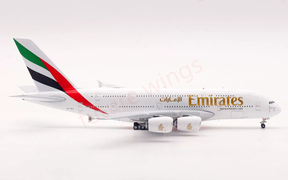 1:400 Aviation400 Emirates A380 A6-EEY Aircraft Model Free Tractor+Stand