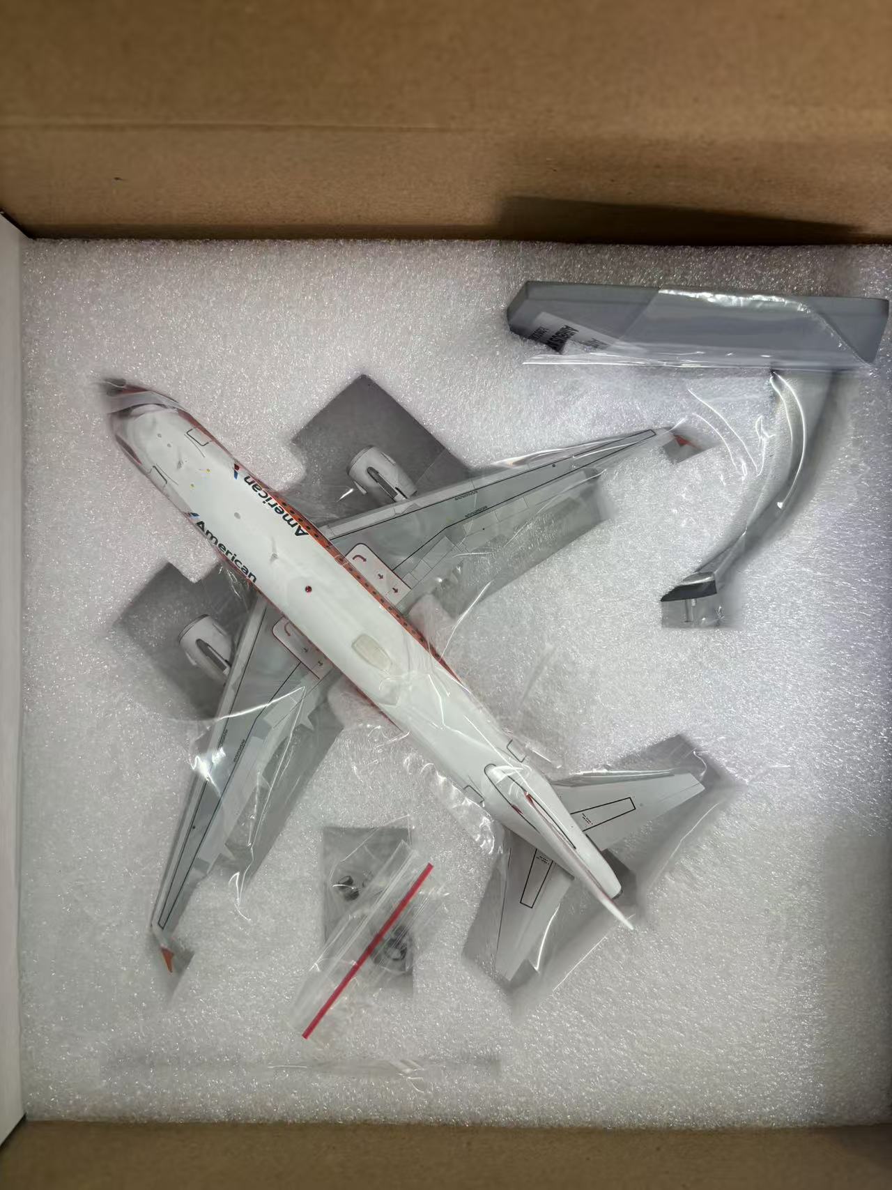 1:200 InFlight200 American Airlines Airbus A319  N742PS "PSA" Aircraft Model