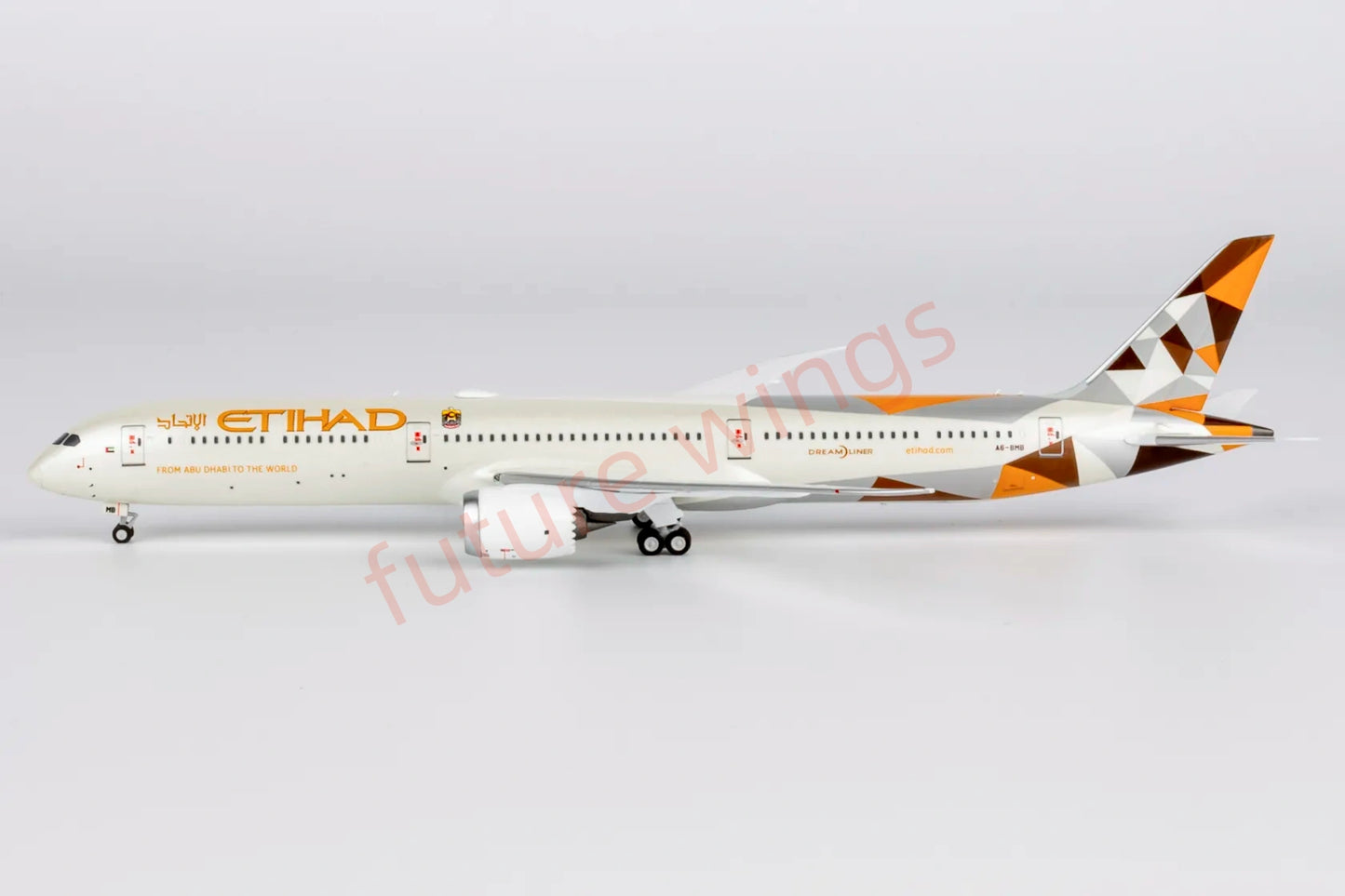 1:400 NG Models NG56032 Etihad Airways B787-10 A6-BMB Aircraft Model+Free Tractor
