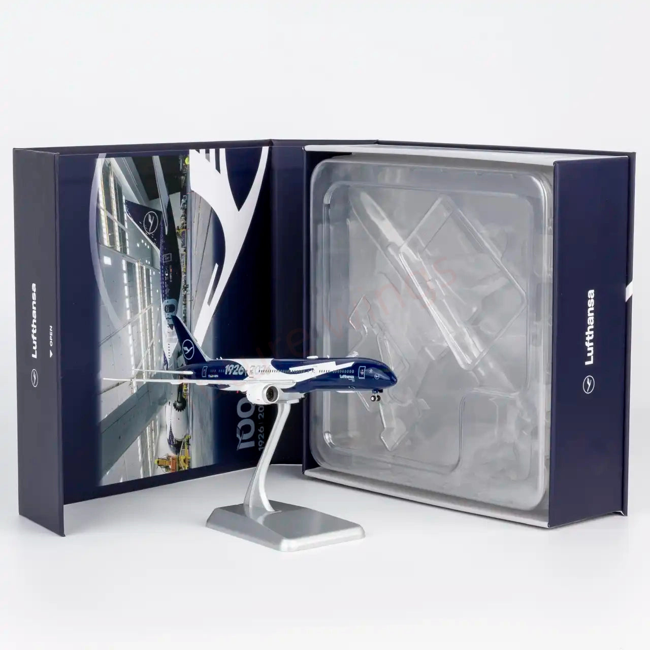 1:400 NG Models NG55154 Lufthansa B787-9 D-ABPU “100years” "Luxury Package"Aircraft Model+Free Tractor